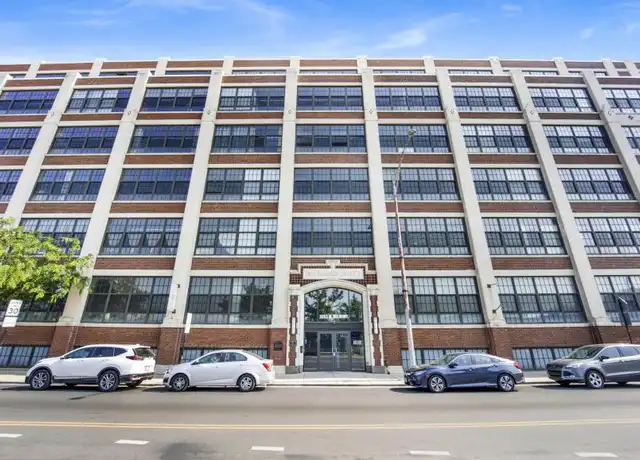 Property at 3963 W Belmont Ave, Chicago, IL, 60618, 2 beds, 1 bath, [object Object]