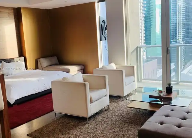 Property at 151 SE 1st St #2009, Miami, FL, 33131, 1 bed, 1 bath, [object Object]