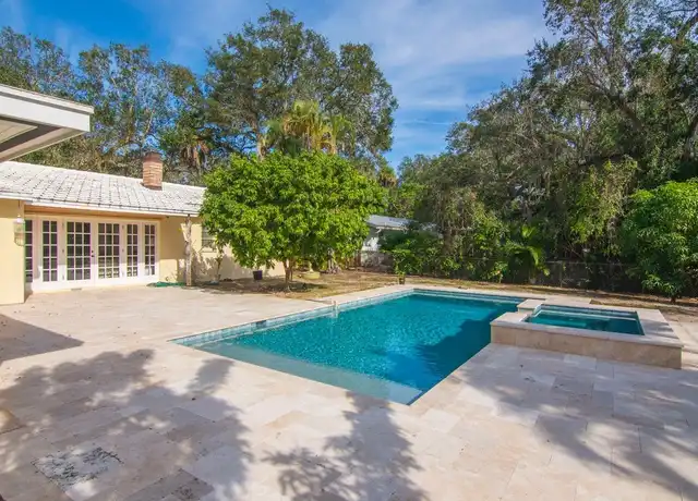 Property at 530 Cypress Rd, Vero Beach, FL, 32963, 3 beds, 3 baths, [object Object]