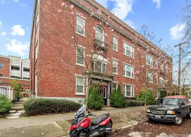 Property at 905 NE 43rd St #111, Seattle, WA, 98105, 1 bed, 1 bath, [object Object]