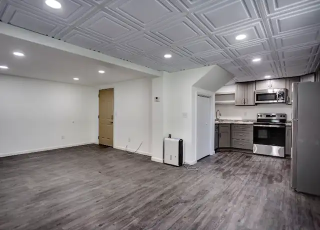 Property at 308 E Mary St Unit 5, Bessemer, MI, 49911, 1 bed, 1 bath, [object Object]