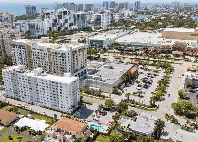 Property at 2555 NE 11th St #209, Fort Lauderdale, FL, 33304, 2 beds, 1 bath, [object Object]
