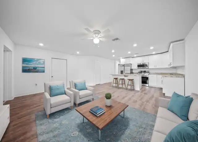 Property at 4414 28th St SW, Lehigh Acres, FL, 33973, 3 beds, 2 baths, [object Object]