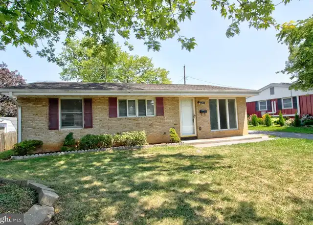 Property at 285 Pinoak Dr, Frederick, MD, 21701, 3 beds, 1 bath, [object Object]