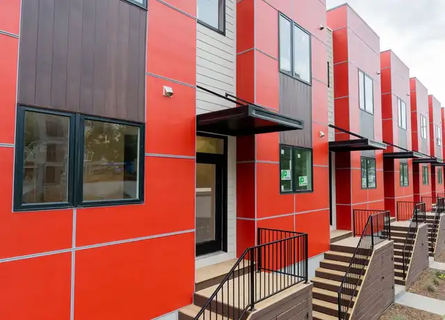 Property at 719 N Market St, Chattanooga, TN, 37405, 2 beds, 2.5 baths, [object Object]