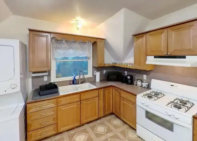 Property at 433 W San Antonio St Unit Winecup, San Marcos, TX, 78666, 1 bed, 2 baths, [object Object]