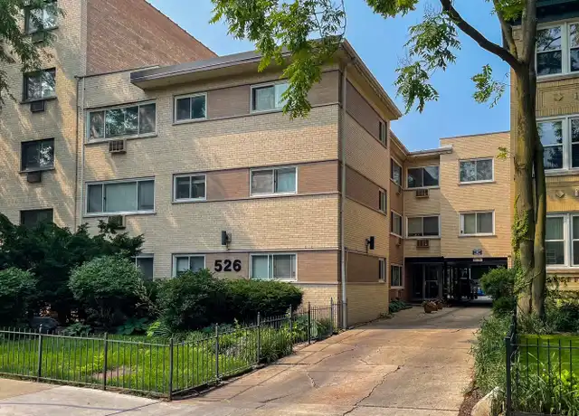 Property at 526 W Roscoe St, Chicago, IL, 60657, 1 bed, 1 bath, [object Object]