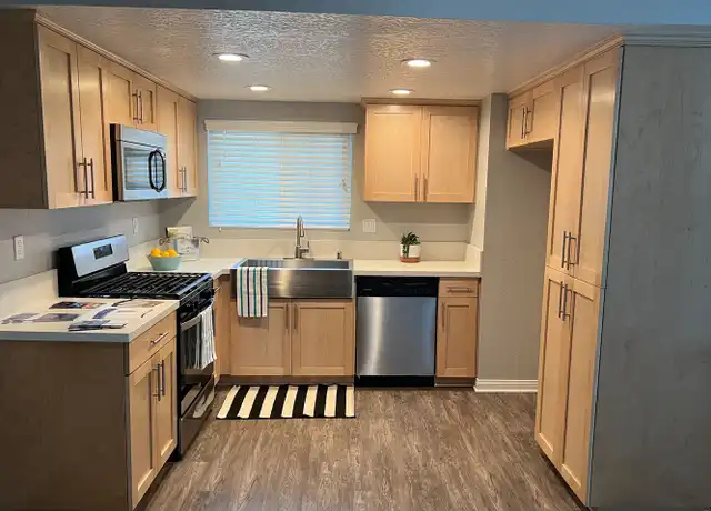 Property at 1255 E Citrus Ave Unit 42, Redlands, CA, 92374, 2 beds, 1 bath, [object Object]