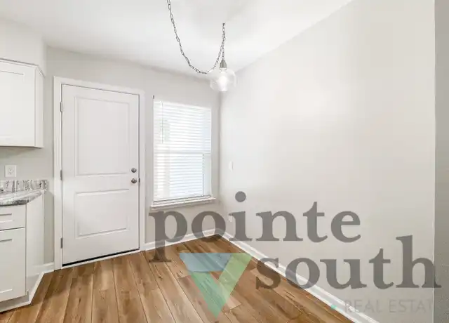 Property at 2106 Schwab Ct Unit B, Pensacola, FL, 32504, 2 beds, 1.5 baths, [object Object]