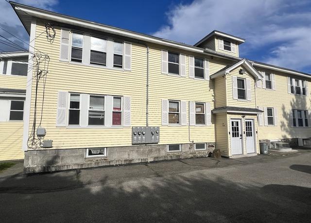Photo of 52 Pelham St Unit 1, Methuen, MA 01844