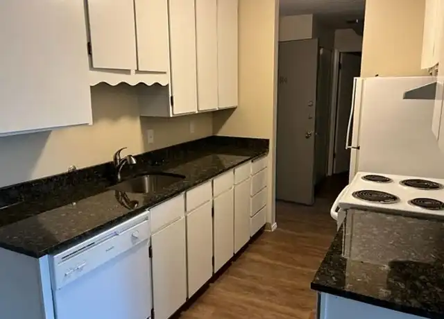 Property at 14th Ave S Apt - 3440 14th Ave S, Seattle, WA, 98144, 2 beds, 1 bath, [object Object]