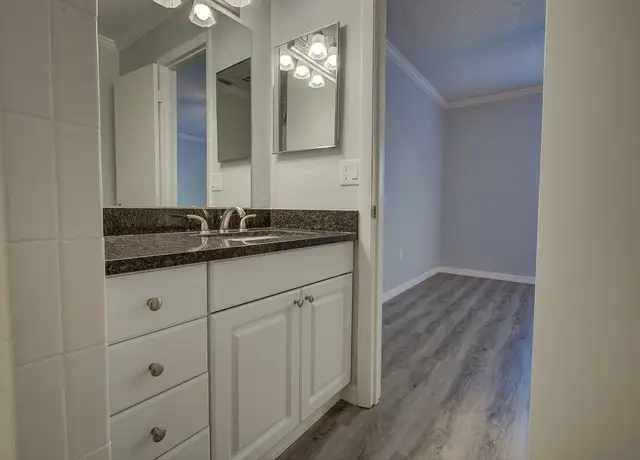 Photo of 3400 S Beneva Rd, Sarasota, FL 34232