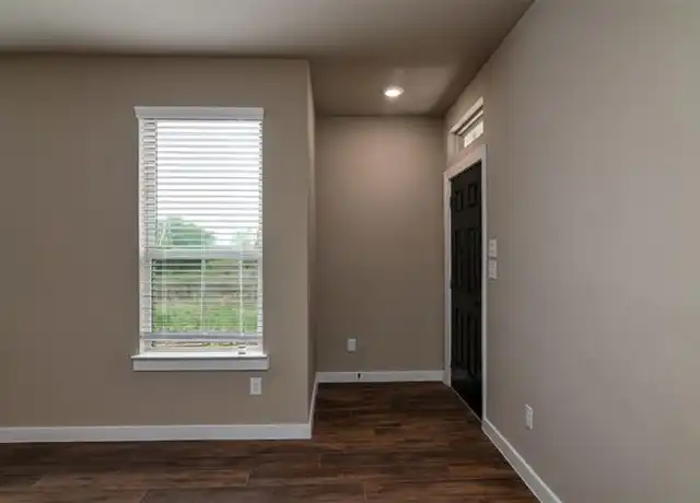 Property at 600 Harvest Moon Dr, Venus, TX, 76084, 3 beds, 2.5 baths, [object Object]