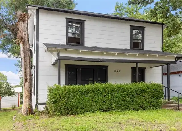 Property at 1025 W Walker St, Denison, TX, 75020, 3 beds, 2 baths, [object Object]