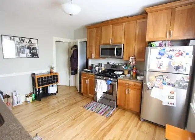 Property at 386 Fry St Unit 386, St Paul, MN, 55104, 3 beds, 1 bath, [object Object]