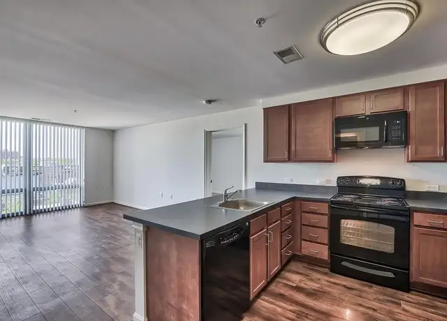 Photo of 301 W Madison St, Baltimore, MD 21201