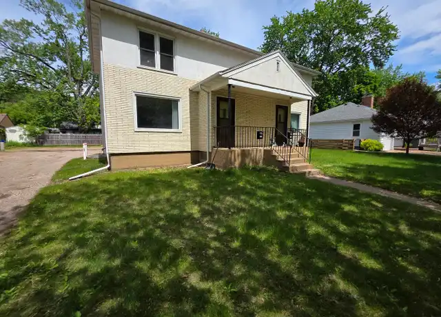 Property at 626 Ripley Ave, Eau Claire, WI, 54701, 3 beds, 2 baths, [object Object]