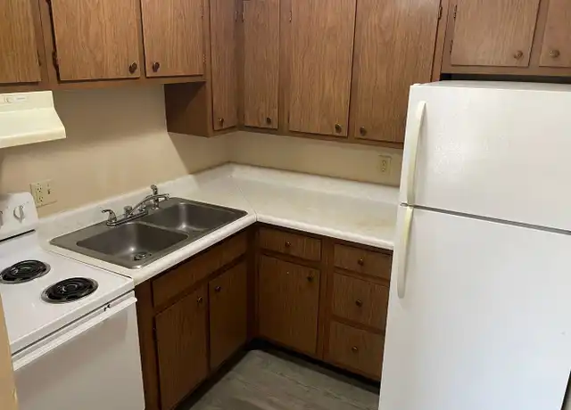 Property at The Malory Apartments - 1601 30th St NW, Cedar Rapids, IA, 52405, 0 beds, 1 bath, [object Object]