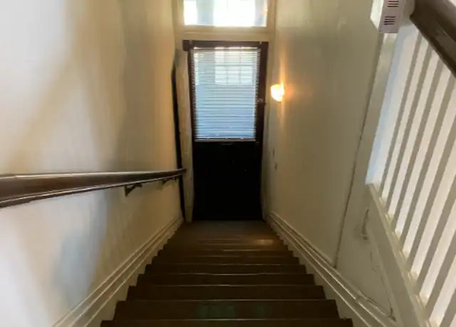 Property at 1629 W Broad St Unit 2nd flr, Bethlehem, PA, 18018, 2 beds, 1 bath, [object Object]