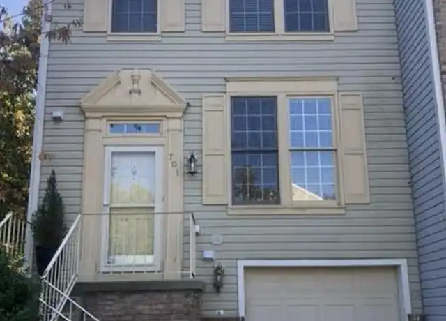 Property at 701 Herndon Woods Ct, Herndon, VA, 20170, 3 beds, 3.5 baths, [object Object]