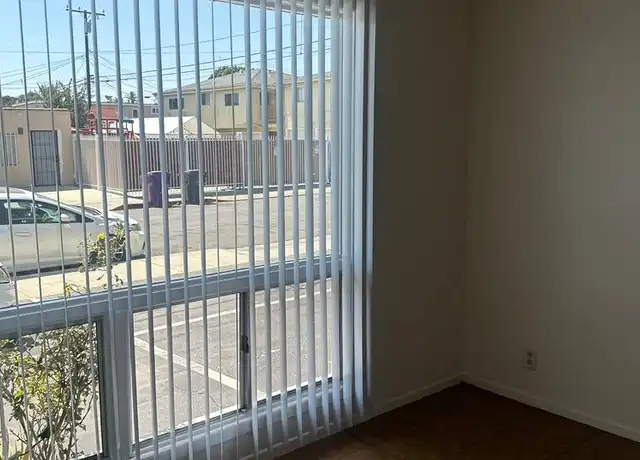 Property at 401 E Market St Unit 5404-1, Long Beach, CA, 90805, 1 bed, 1 bath, [object Object]