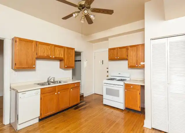 Property at 3414 N Halsted St, Chicago, IL, 60657, 2 beds, 1 bath, [object Object]