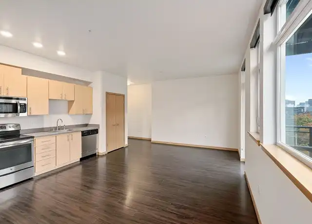 Property at PERCH The Perch - 500 Belmont Ave E, Seattle, WA, 98102, 0-1 beds, 1 bath, [object Object]