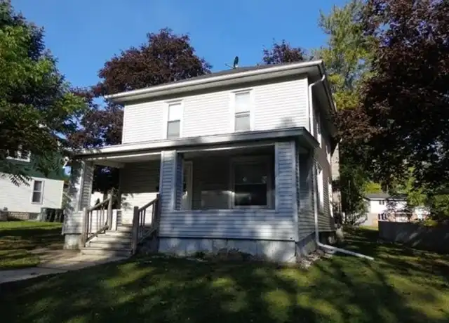Property at 412 S Janesville St, Whitewater, WI, 53190, 5 beds, 2 baths, [object Object]