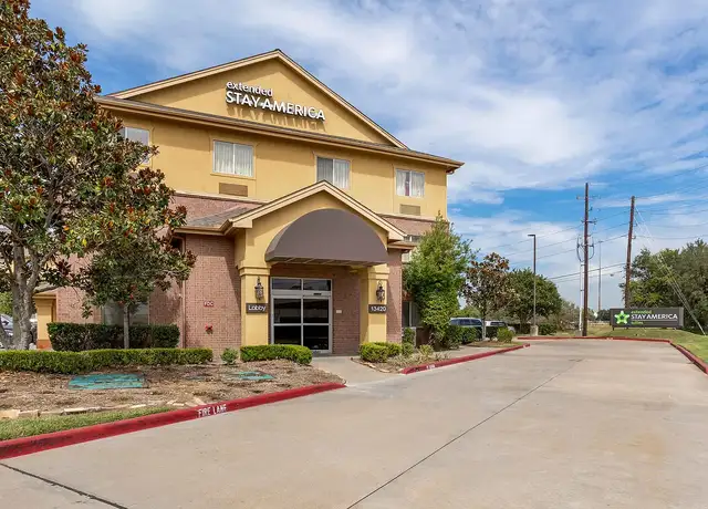 Photo of 13420 Southwest Fwy, Sugar Land, TX 77478