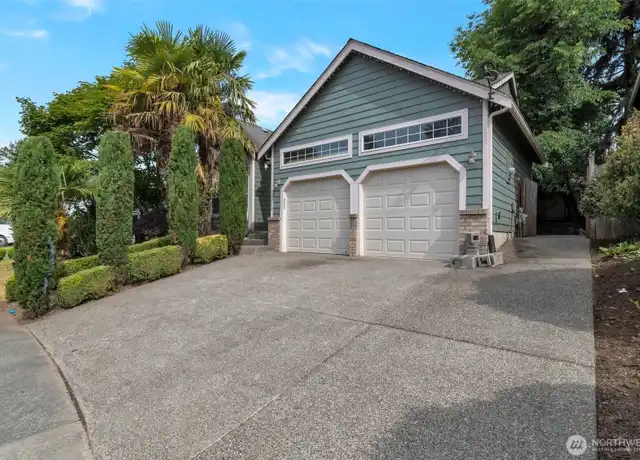 Property at 13018 SE 264th Pl, Kent, WA, 98030, 4 beds, 2.5 baths, [object Object]