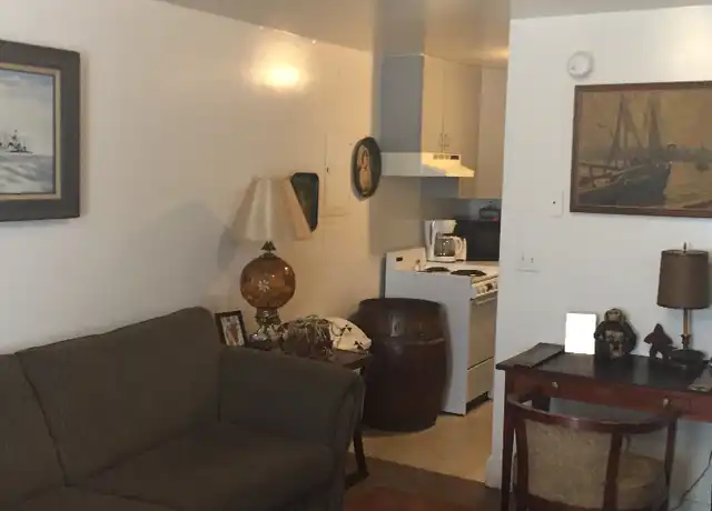 Property at 99 Rose St Unit 3, Staunton, VA, 24401, 2 beds, 1 bath, [object Object]