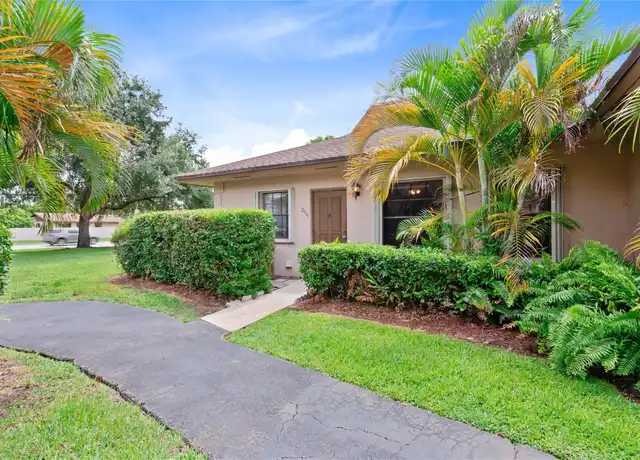 Property at 2516 SW 74th Ter #102, Davie, FL, 33317, 1 bed, 1.5 baths, [object Object]