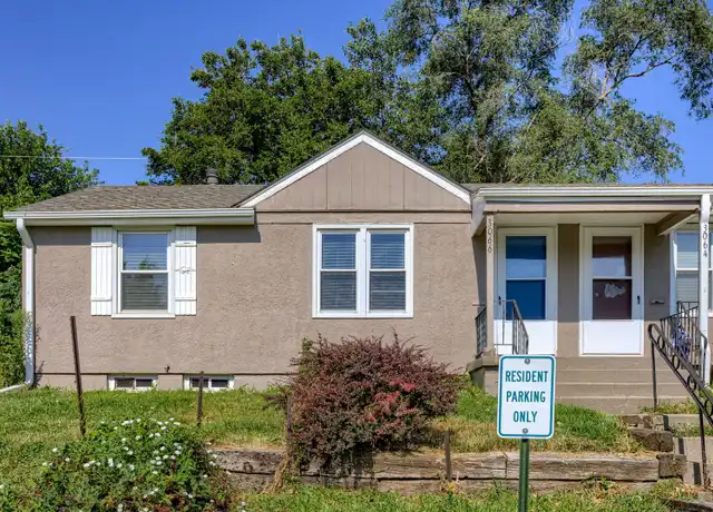 Property at 3066 S 41st St, Omaha, NE, 68105, 2 beds, 1 bath, [object Object]
