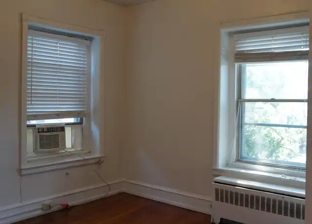 Property at 422 S 45th St, Philadelphia, PA, 19104, 1 bed, 1 bath, [object Object]