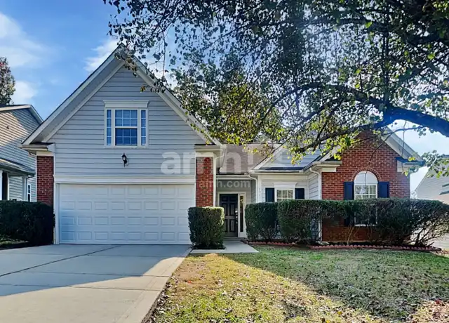 Property at 6043 Shining Oak Ln, Charlotte, NC, 28269, 4 beds, 2 baths, [object Object]