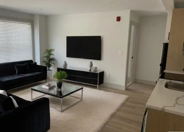 Property at 131 Church St Unit 3D, Burlington, VT, 05401, 2 beds, 1 bath, [object Object]