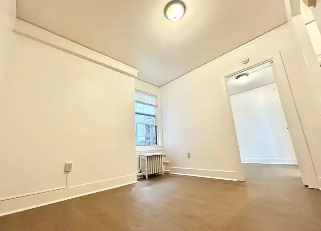 Property at Burlingame Apartments - 404 E Howell St, Seattle, WA, 98122, 1 bed, 1 bath, [object Object]