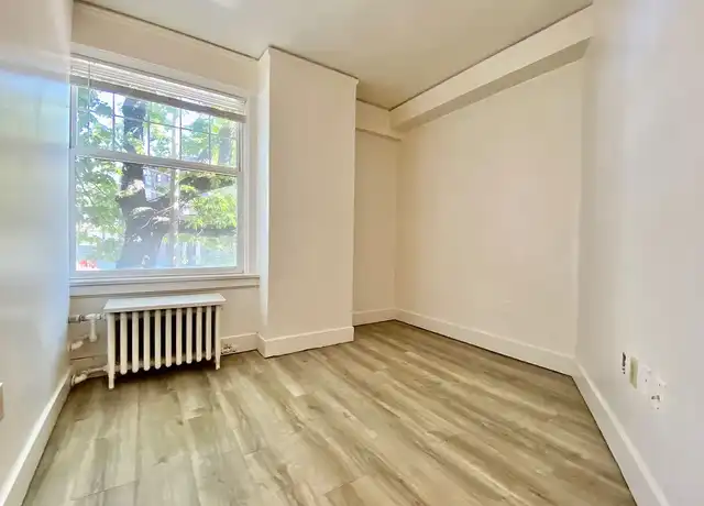 Property at Burlingame Apartments - 404 E Howell St, Seattle, WA, 98122, 1 bed, 1 bath, [object Object]