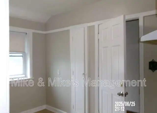 Property at 1202 W Hope Ave, Milwaukee, WI, 53209, 2 beds, 1 bath, [object Object]