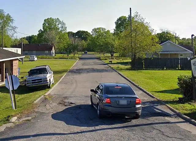 Property at 606 Jennifer Ann St Unit 103, Jeanerette, LA, 70544, 4 beds, 1 bath, [object Object]