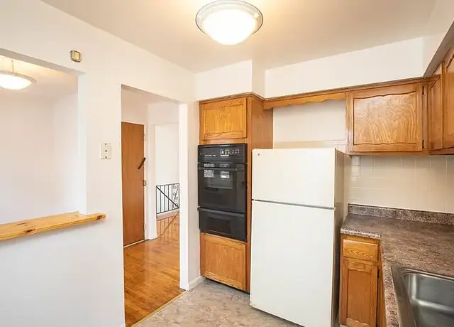 Photo of 50 N Evergreen Rd, Edison, NJ 08837