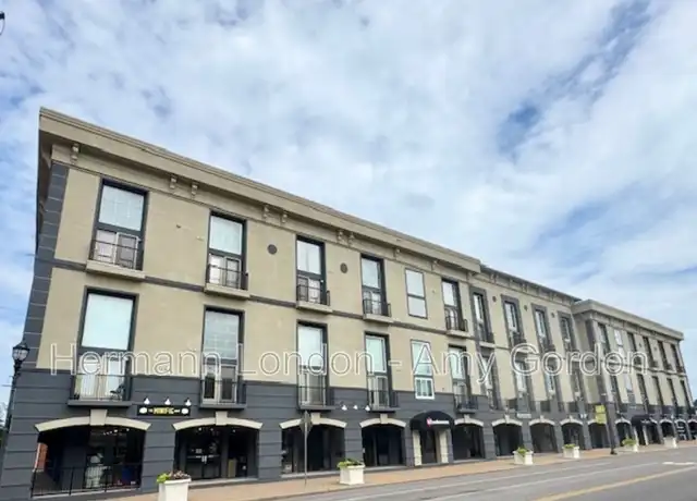 Property at 200 S Kirkwood Rd #323, Saint Louis, MO, 63122, 1 bed, 1.5 baths, [object Object]