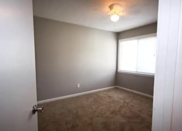 Property at Spottswood Manor Townhomes - Spottswood Manor Dr, Memphis, TN, 38111, 2 beds, 1.5 baths, [object Object]
