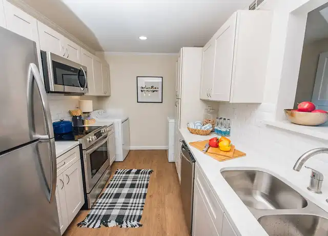Property at Bayou Shadows Apartment Homes - 101 Westwood Dr, Lafayette, LA, 70506, 1 bed, 1 bath, [object Object]