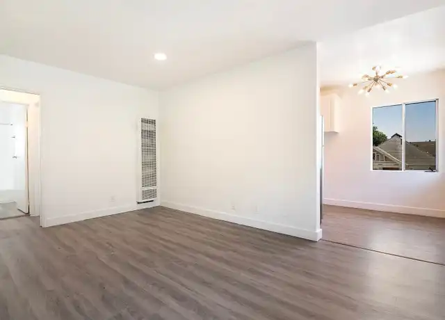 Property at 2241 W 14th St Unit 6, Los Angeles, CA, 90006, 1 bed, 1 bath, [object Object]