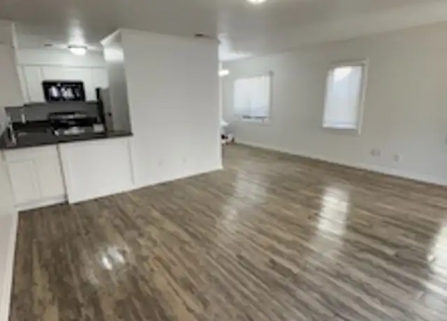 Property at 419 E Gaston St, Savannah, GA, 31401, 1 bed, 1 bath, [object Object]