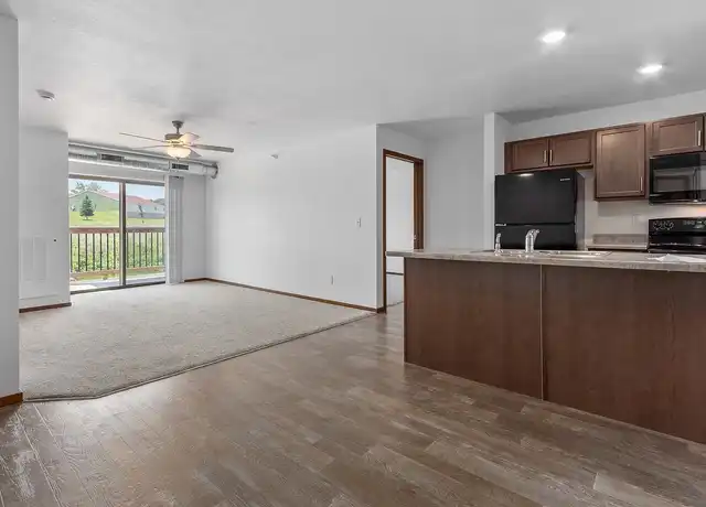 Property at Willows South Commons - 7000 E Arrowhead Pkwy, Sioux Falls, SD, 57110, 0-3 beds, 1-2 bath, [object Object]