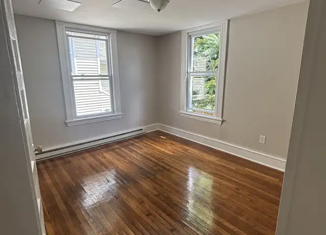Property at 91 Ridgewood St, Waterbury, CT, 06710, 4 beds, 1 bath, [object Object]