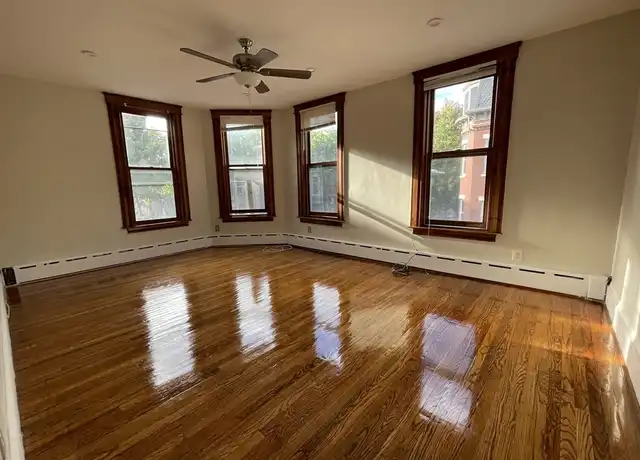Property at 338 K St Unit 1, Boston, MA, 02127, 5 beds, 3 baths, [object Object]