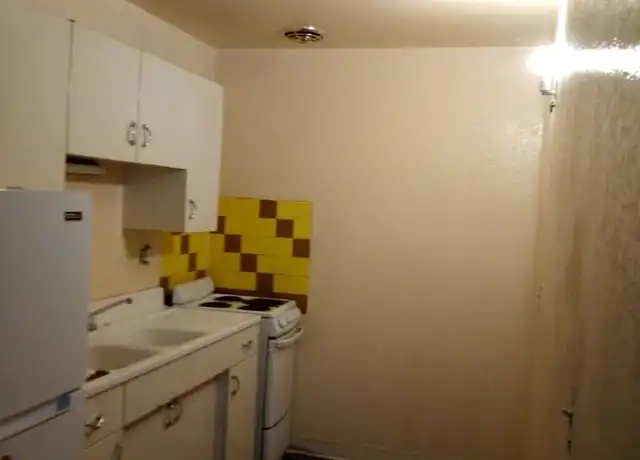 Property at 1695 Joliet St Unit 4, Aurora, CO, 80010, 1 bed, 1 bath, [object Object]